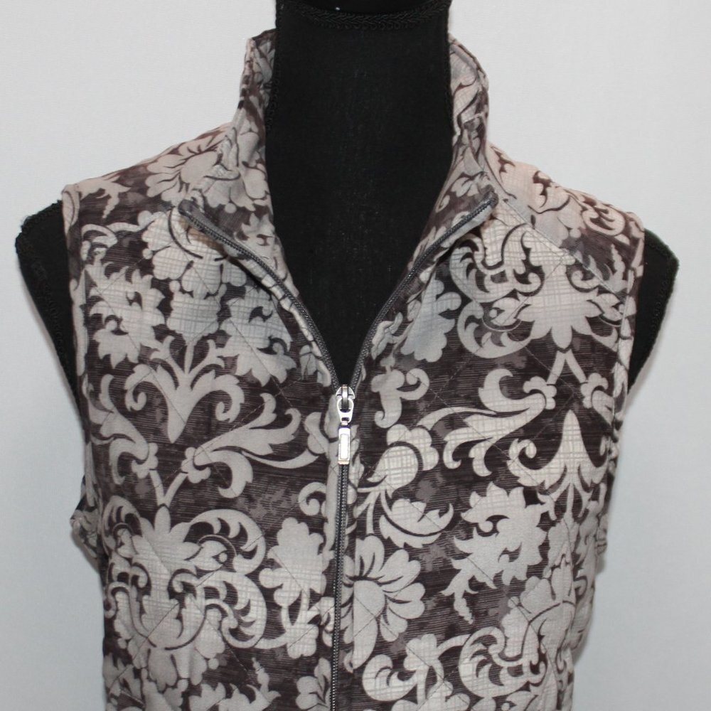 Croft & Barrow Quilted Floral Patterned Zip Up Vest - Picture 2 of 15